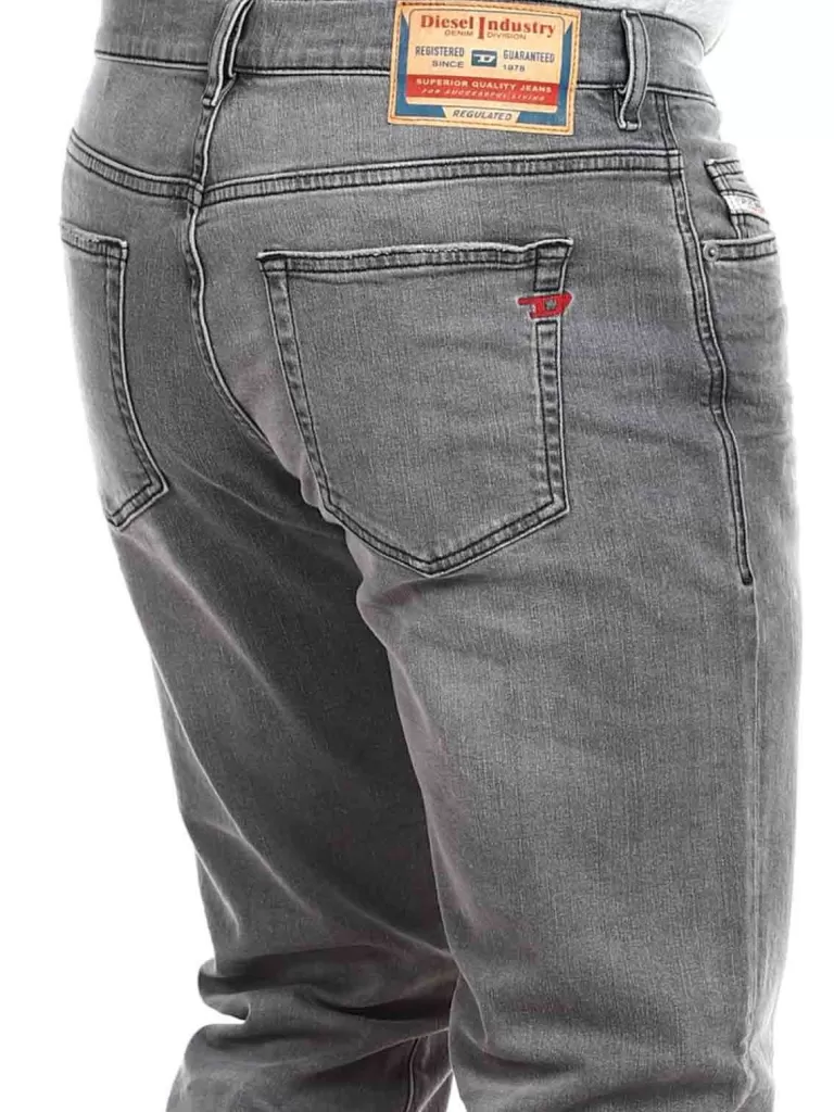 Diesel D-Viker Jeans - Gra^Brands Distribution Hot