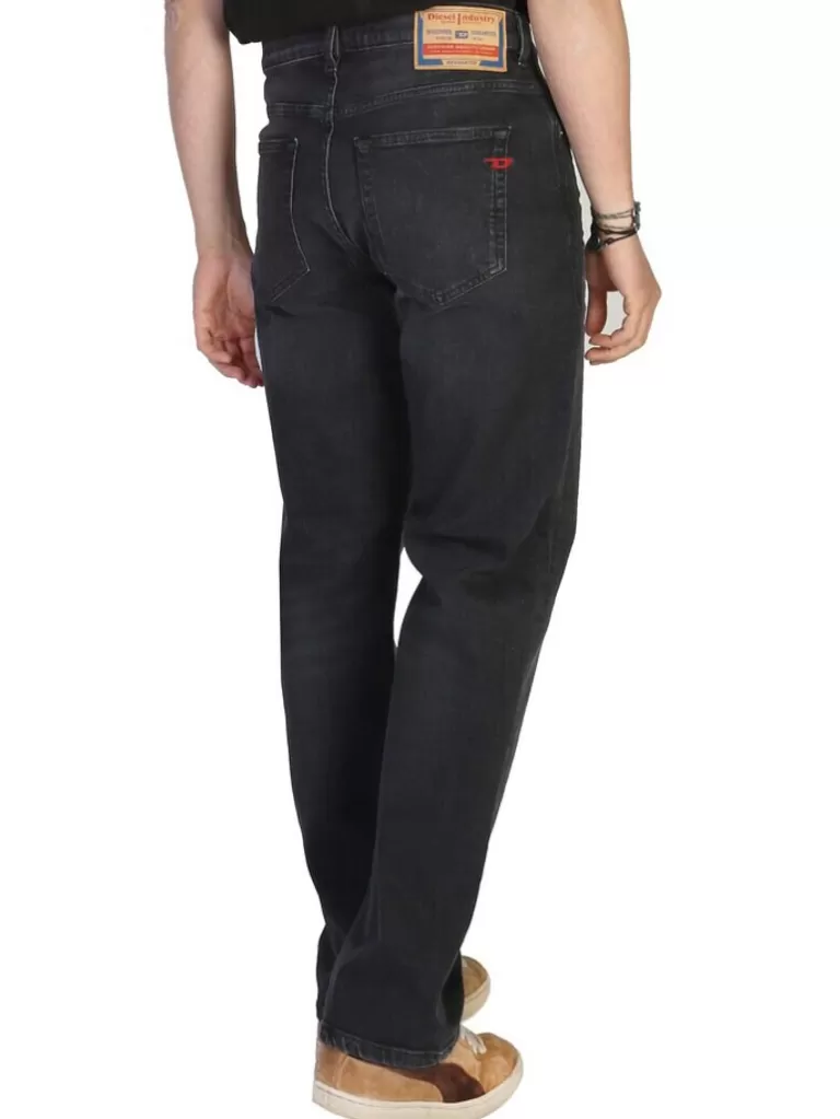 Diesel D-Viker Jeans - Morkegra^Brands Distribution New